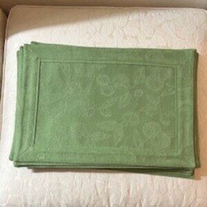 Villeroy & Boch Green Placemats and Matching Cloth Napkins